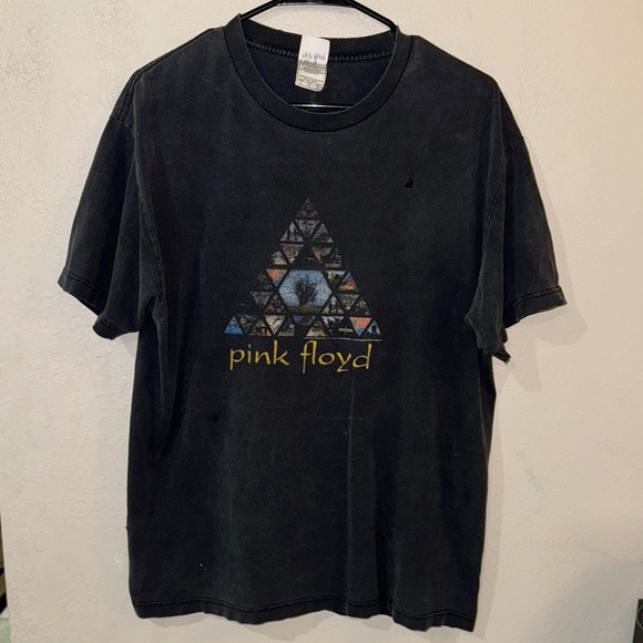 Alstyle Other - Pink Floyd Graphic Men’s size large T-Shirt